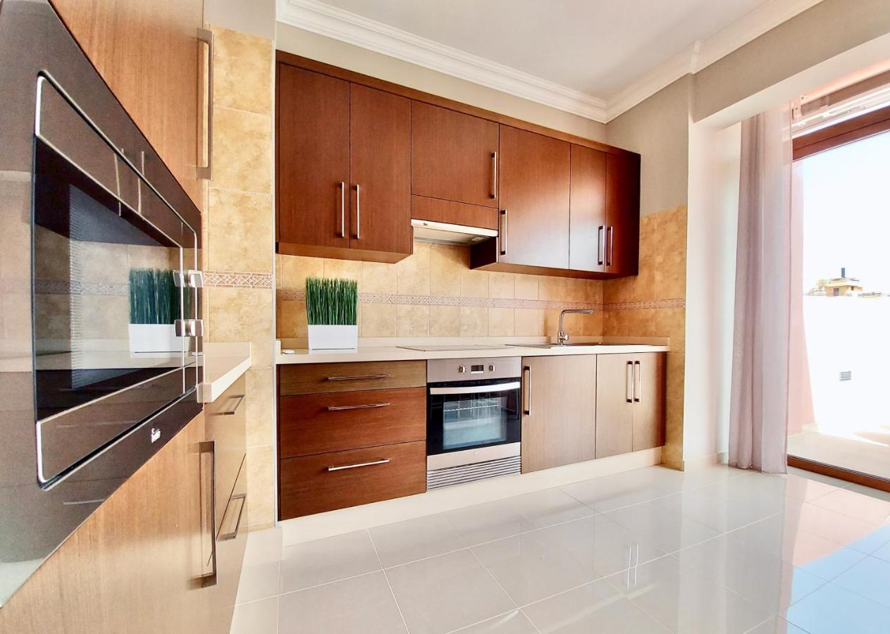 Aromas Attic Apartment *